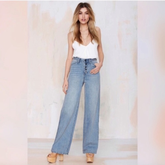 NWT Nasty Gal Exposed Button Fly Flare Jeans - Picture 3 of 6